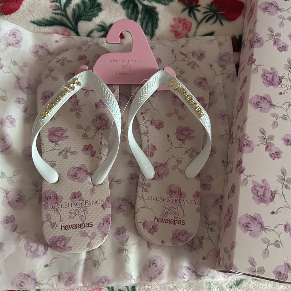 NWT Love Shack Fancy Havianas